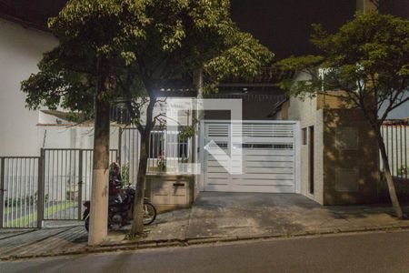 Fachada de casa de condomínio à venda com 2 quartos, 108m² em Jardim Lauro Gomes, São Bernardo do Campo