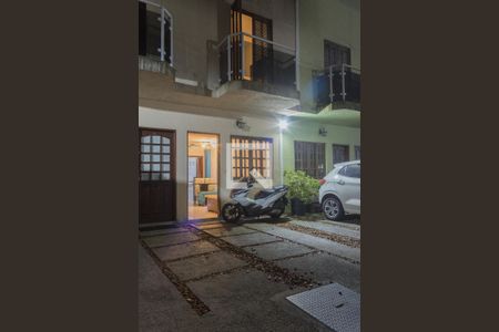 Fachada da Casa de casa de condomínio à venda com 2 quartos, 108m² em Jardim Lauro Gomes, São Bernardo do Campo
