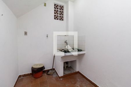 Área de Serviço de casa à venda com 2 quartos, 180m² em Vila Carrão, São Paulo