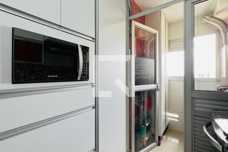 Cozinha e Área de Serviço de apartamento à venda com 3 quartos, 76m² em Picanço, Guarulhos