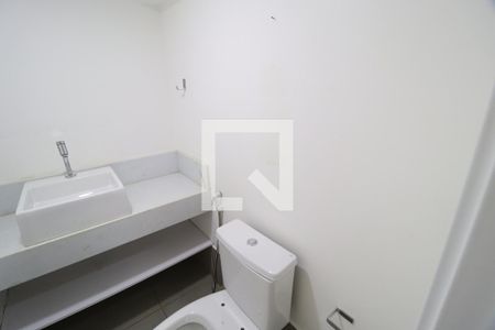 Lavabo de casa de condomínio para alugar com 3 quartos, 117m² em Jardim Inconfidência, Uberlândia