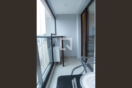 Varanda de kitnet/studio para alugar com 1 quarto, 29m² em Jardim das Acacias, São Paulo