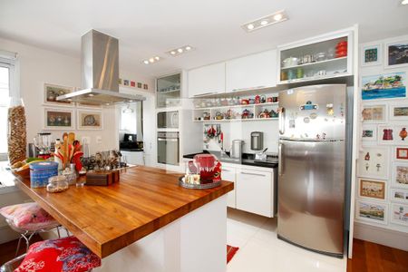 Cozinha de apartamento à venda com 2 quartos, 113m² em Jardim Paulista, São Paulo