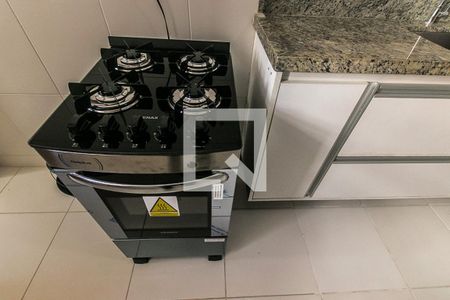 Cozinha de apartamento para alugar com 2 quartos, 65m² em Stiep, Salvador