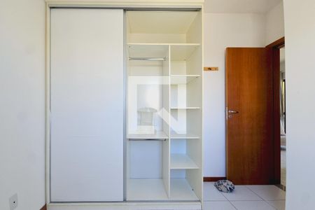 Quarto 1 de apartamento para alugar com 2 quartos, 76m² em Pituaçu, Salvador