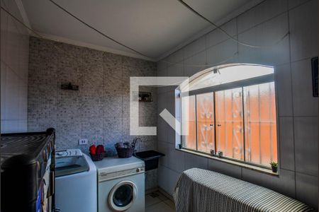 Área de Serviço de casa à venda com 3 quartos, 201m² em Vila Curuçá, Santo André