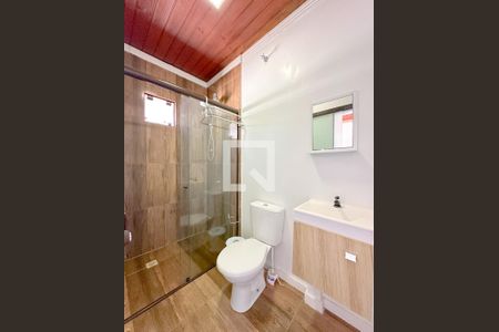 Banheiro de apartamento para alugar com 1 quarto, 24m² em São João do Rio Vermelho, Florianópolis