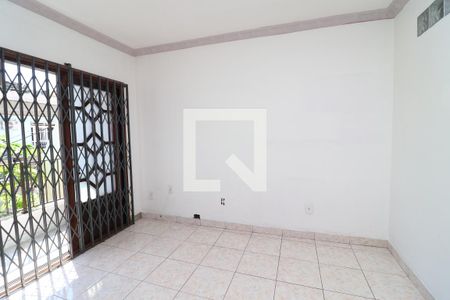 Sala de casa à venda com 4 quartos, 204m² em Portuguesa, Rio de Janeiro