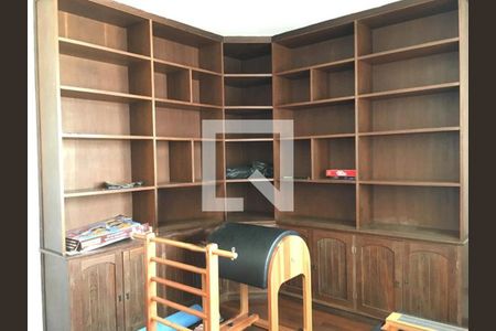 Casa à venda com 5 quartos, 405m² em Bosque da Saúde, São Paulo