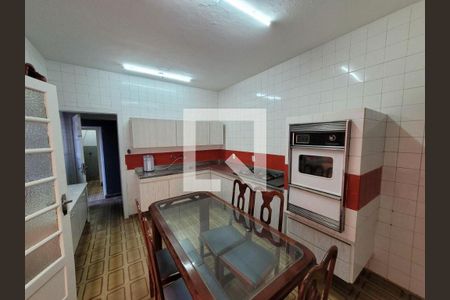 Casa à venda com 4 quartos, 240m² em Indianópolis, São Paulo