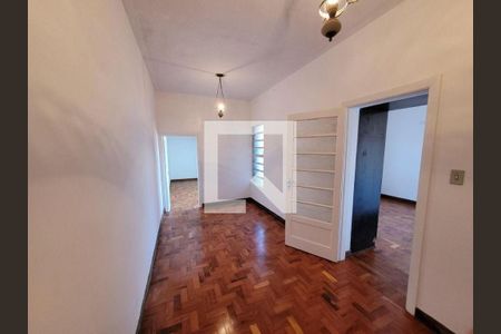 Casa à venda com 4 quartos, 240m² em Indianópolis, São Paulo