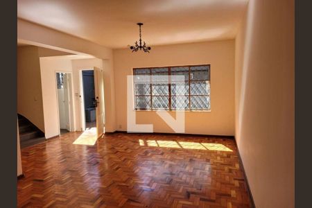 Casa à venda com 4 quartos, 240m² em Indianópolis, São Paulo