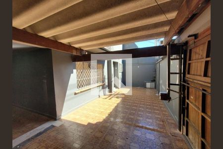 Casa à venda com 4 quartos, 240m² em Indianópolis, São Paulo