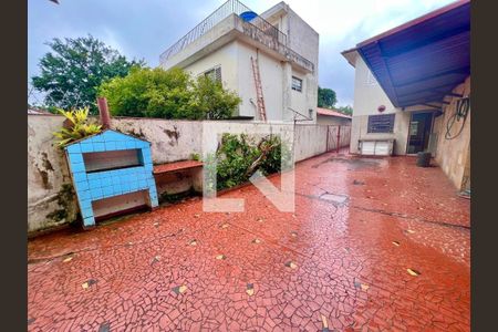 Casa à venda com 3 quartos, 213m² em Cidade Vargas, São Paulo