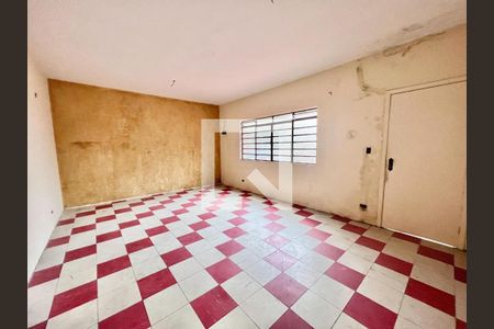 Casa à venda com 3 quartos, 213m² em Cidade Vargas, São Paulo