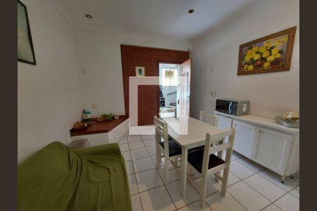 Casa à venda com 4 quartos, 220m² em Vila Clementino, São Paulo