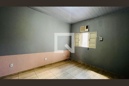 Quarto 2 de casa para alugar com 2 quartos, 160m² em Jardim Chapadão, Campinas