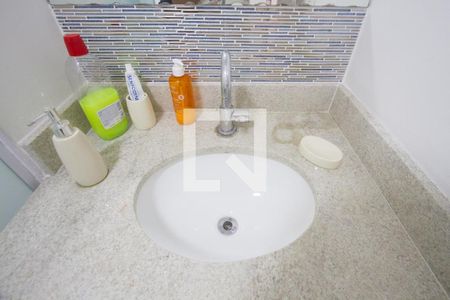  Banheiro Pia/Suíte de apartamento para alugar com 3 quartos, 110m² em Jardim Dom Bosco, São Paulo