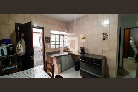 Cozinha de casa à venda com 3 quartos, 100m² em Santa Maria, Osasco