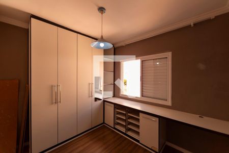 Quarto  de apartamento à venda com 2 quartos, 68m² em Jardim Regina Alice, Barueri