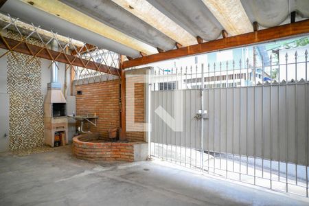 Garagem de casa à venda com 2 quartos, 105m² em Vila da Saúde, São Paulo