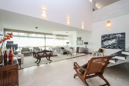 Sala de casa à venda com 5 quartos, 750m² em Jardim Guedala, São Paulo