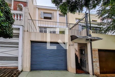 Fachada de casa à venda com 3 quartos, 104m² em Vila Monumento, São Paulo