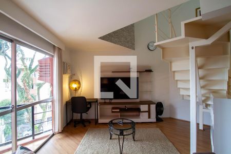 Sala de apartamento para alugar com 1 quarto, 60m² em Centro Cívico, Curitiba