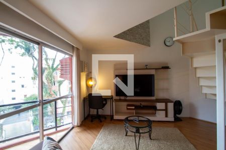 Sala de apartamento para alugar com 1 quarto, 60m² em Centro Cívico, Curitiba