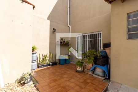 Quintal de casa à venda com 3 quartos, 210m² em São José, Porto Alegre