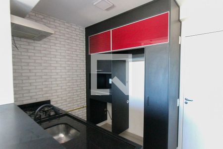 Cozinha de apartamento à venda com 2 quartos, 34m² em Jardim Adutora, São Paulo