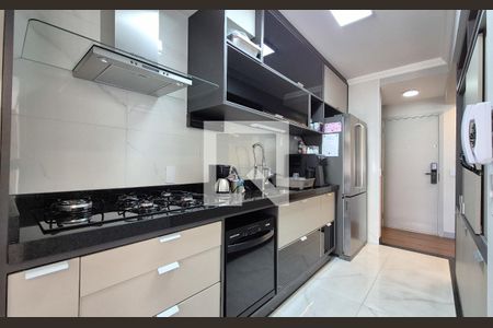 Cozinha de apartamento à venda com 3 quartos, 90m² em Vila Apiai, Santo André