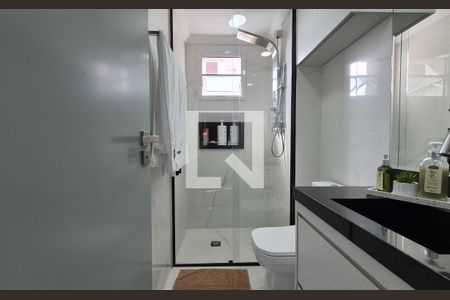 Banheiro de apartamento à venda com 3 quartos, 90m² em Vila Apiai, Santo André