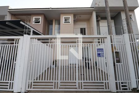 Fachada de casa à venda com 2 quartos, 123m² em Igara, Canoas