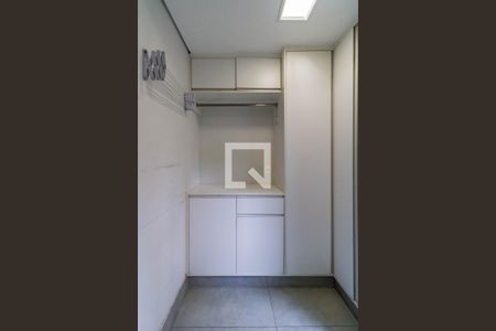 Área de Serviço de apartamento à venda com 4 quartos, 346m² em Vila Suzana, São Paulo