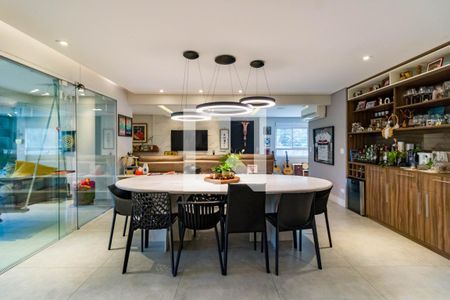 Sala de apartamento à venda com 4 quartos, 346m² em Vila Suzana, São Paulo