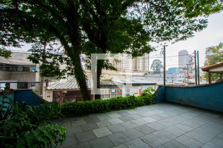 Área externa de casa à venda com 3 quartos, 231m² em Vila Apiai, Santo André