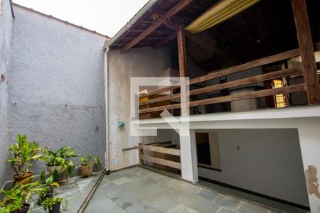 Quintal de casa à venda com 3 quartos, 231m² em Vila Apiai, Santo André