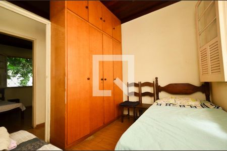 Quarto1 de casa à venda com 3 quartos, 92m² em Sagrada Família , Belo Horizonte