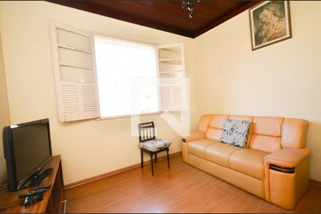 Sala de casa à venda com 3 quartos, 92m² em Sagrada Família , Belo Horizonte