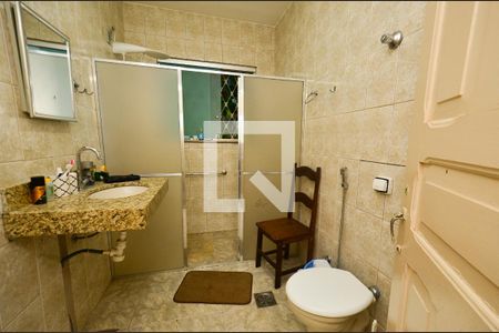 Casa à venda com 92m², 3 quartos e sem vagaBanheiro social