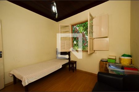 Quarto2 de casa à venda com 3 quartos, 92m² em Sagrada Família , Belo Horizonte