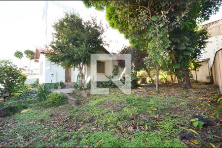 Casa à venda com 92m², 3 quartos e sem vagaQuintal