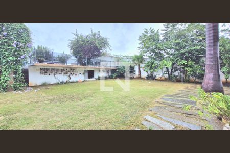 Quintal de casa à venda com 5 quartos, 1000m² em Lundcéia, Lagoa Santa