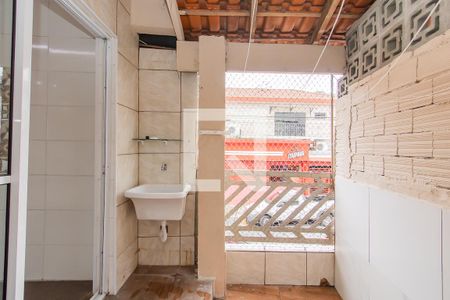 Área de Serviço de casa para alugar com 2 quartos, 70m² em Jardim Ipanema(zona Leste), São Paulo