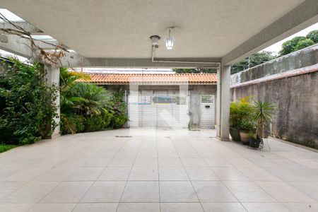 Garagem de casa à venda com 5 quartos, 600m² em Vila Carolina, São Paulo