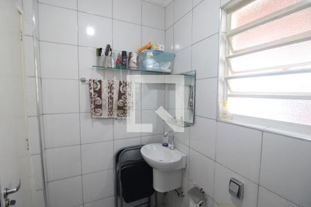 Casa à venda com 163m², 5 quartos e 1 vagaÁrea de Serviço - Banheiro