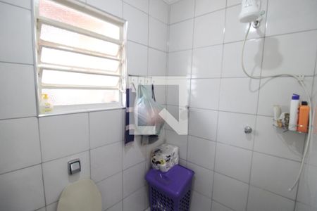 Casa à venda com 163m², 5 quartos e 1 vagaÁrea de Serviço - Banheiro