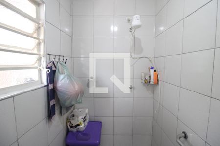 Casa à venda com 163m², 5 quartos e 1 vagaÁrea de Serviço - Banheiro