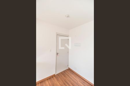 Entrada de apartamento para alugar com 2 quartos, 40m² em Vila da Oportunidade, Carapicuíba